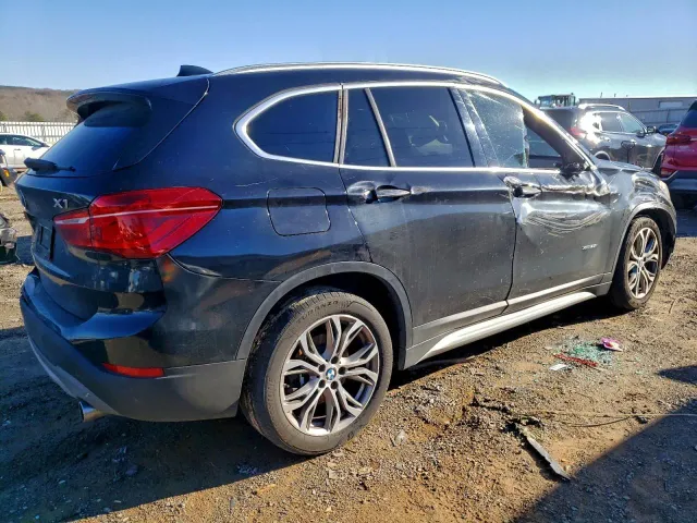 BMW X1 - фото 4