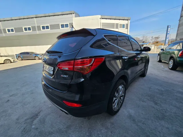 Hyundai Santa Fe - фото 4