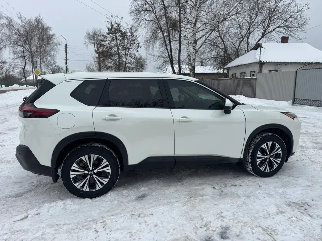 Nissan Rogue - фото 4