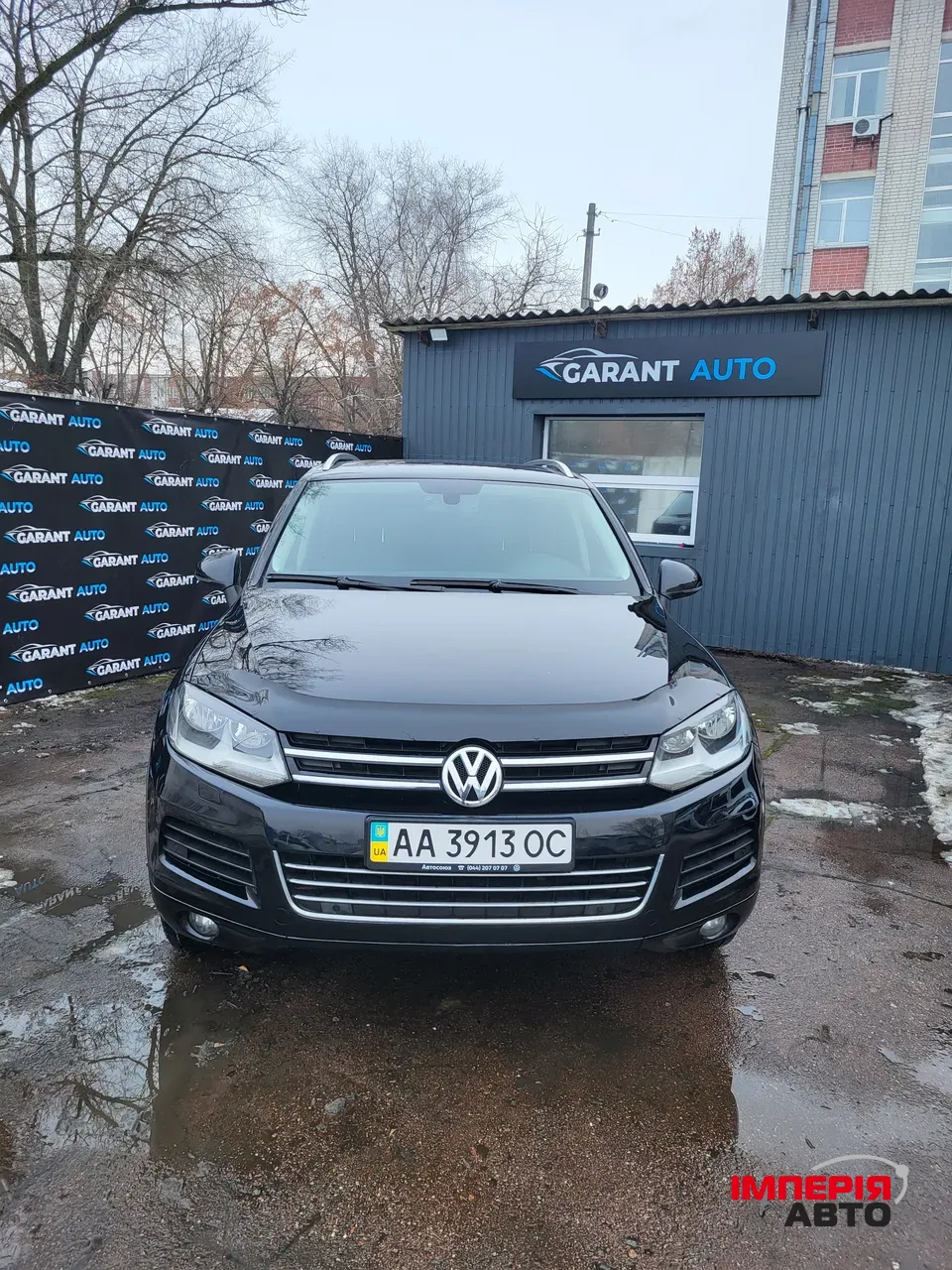 Volkswagen Touareg - фото 2