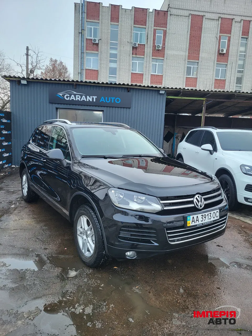 Volkswagen Touareg - фото 1