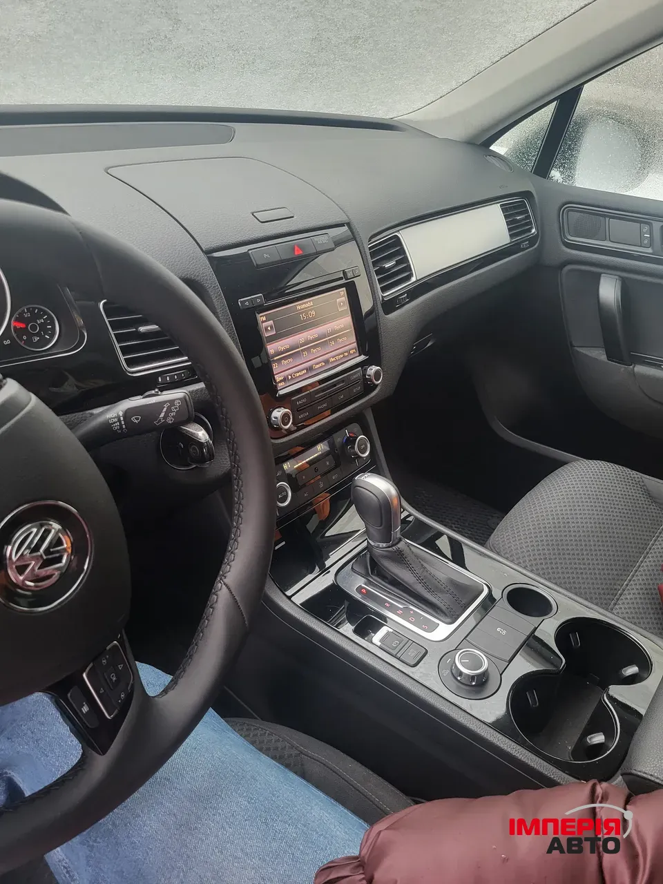 Volkswagen Touareg - фото 5