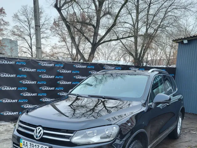 Volkswagen Touareg - фото 3