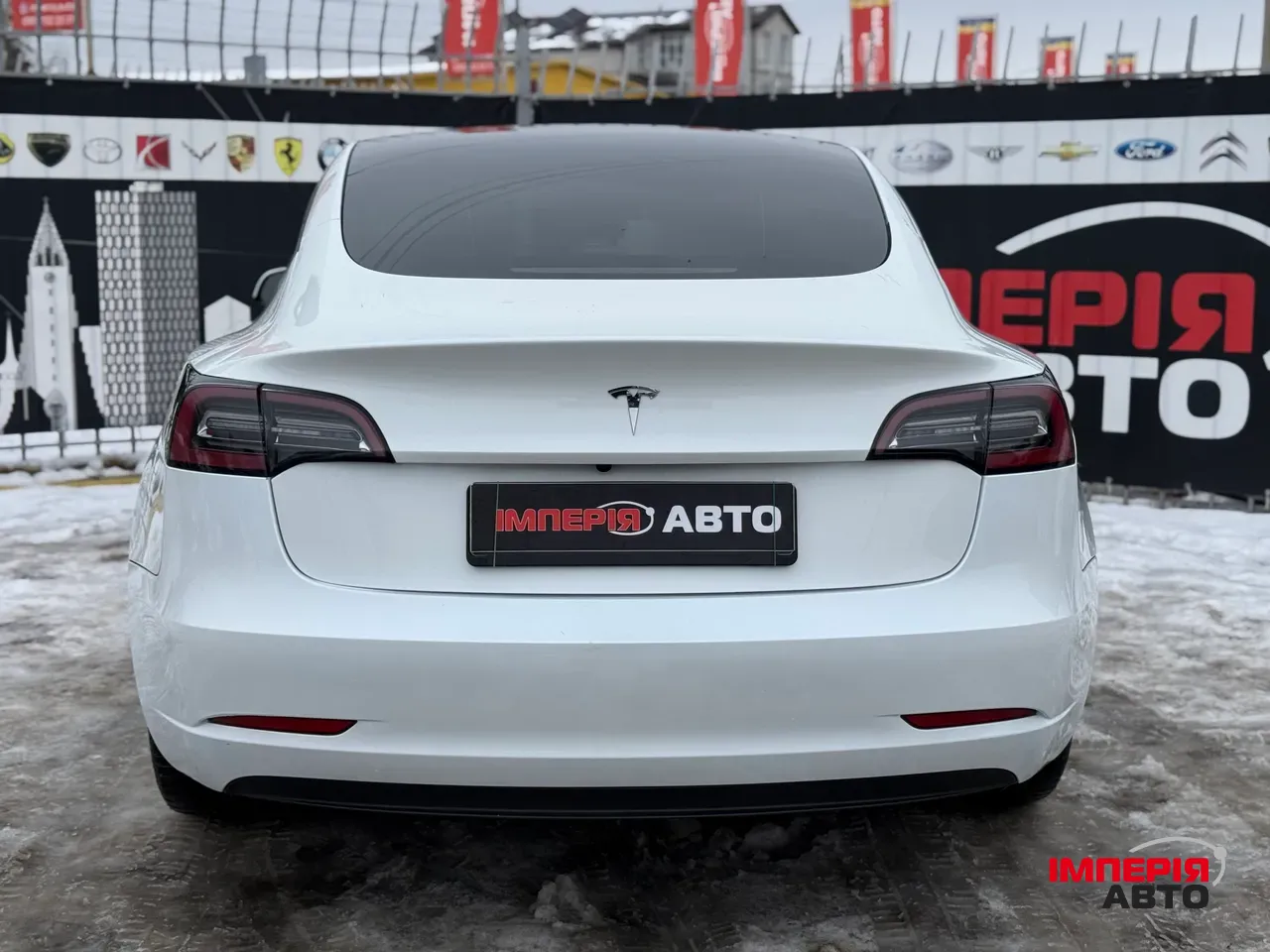 Tesla Model 3 - фото 4
