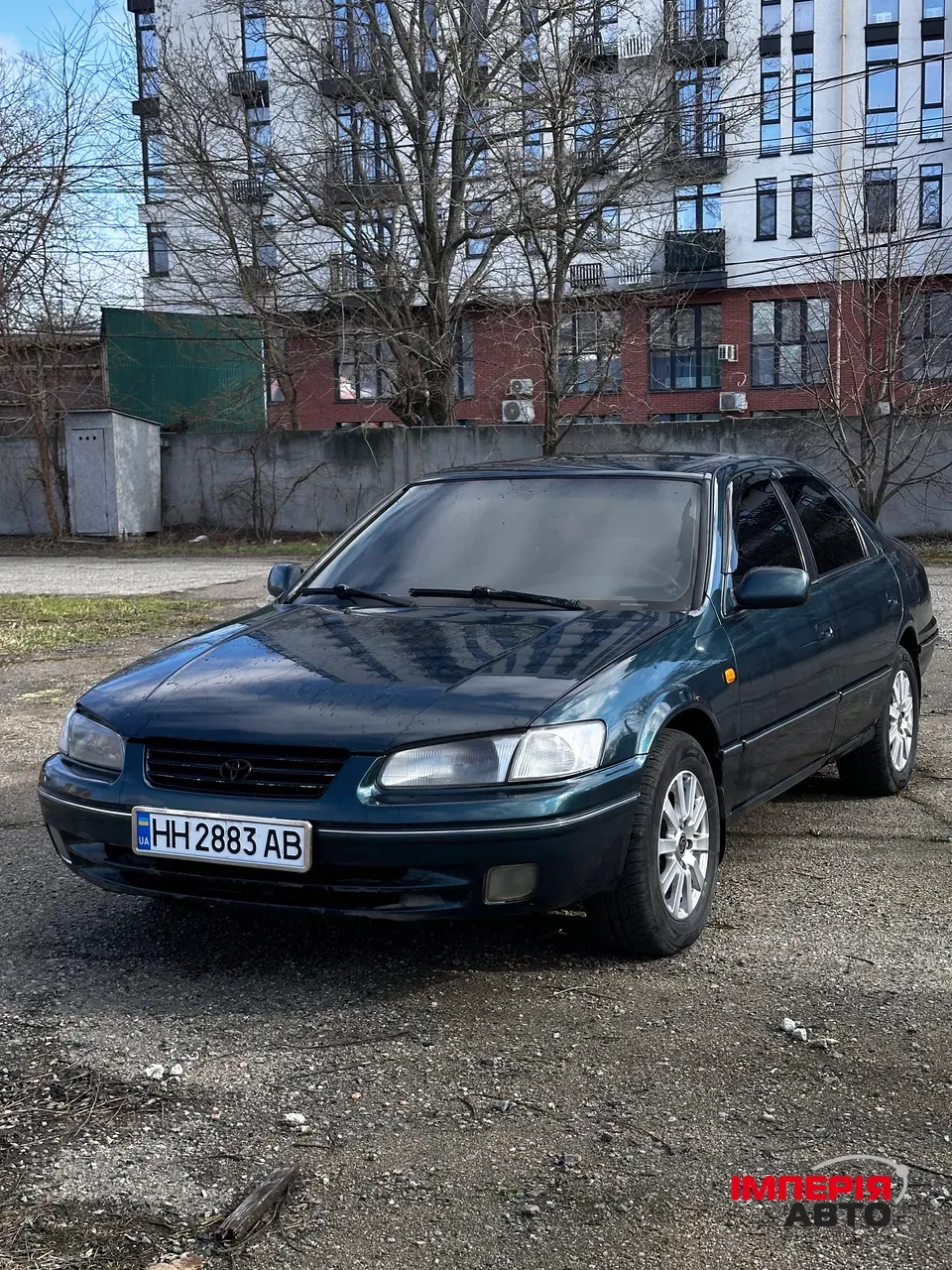 Toyota Camry - фото 1