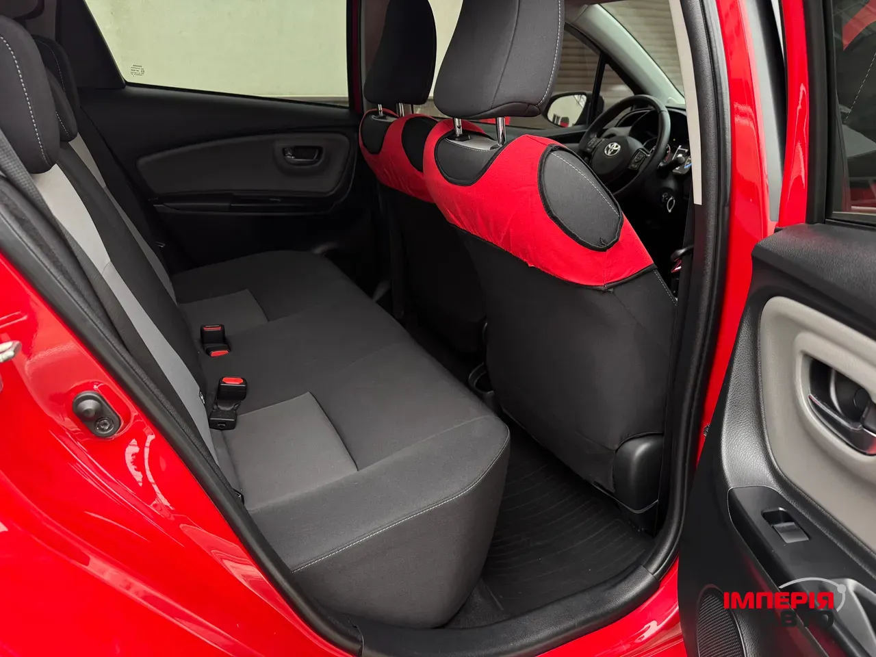 Toyota Yaris - фото 11