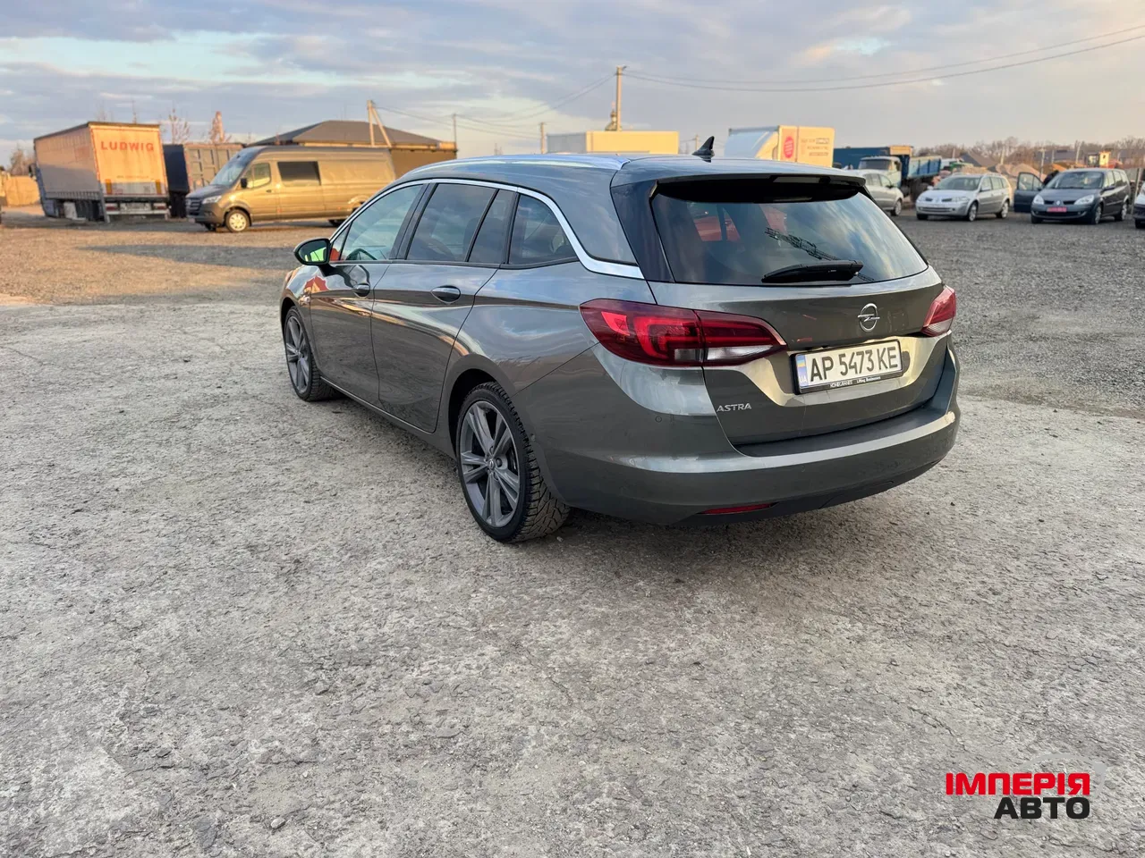 Opel Astra - фото 11