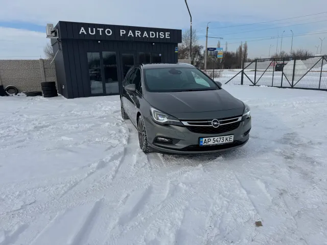 Opel Astra - фото 1