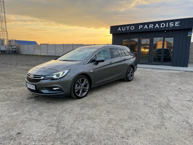 Opel Astra - фото 1