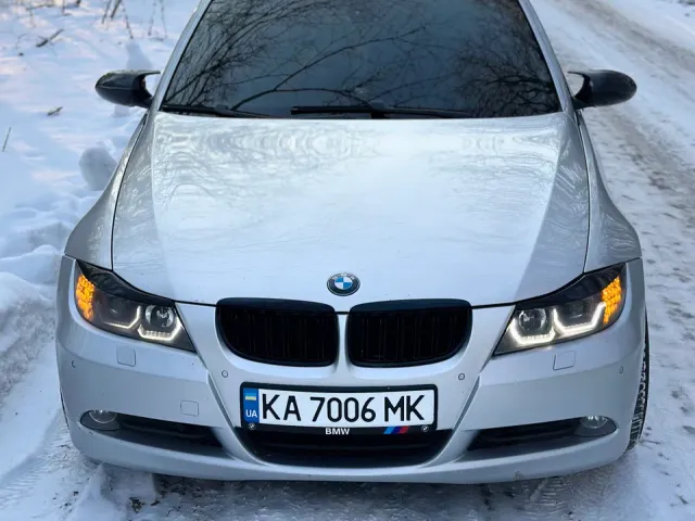 BMW 3 серії - фото 1