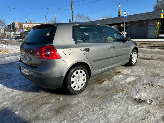 Volkswagen Golf - фото 3