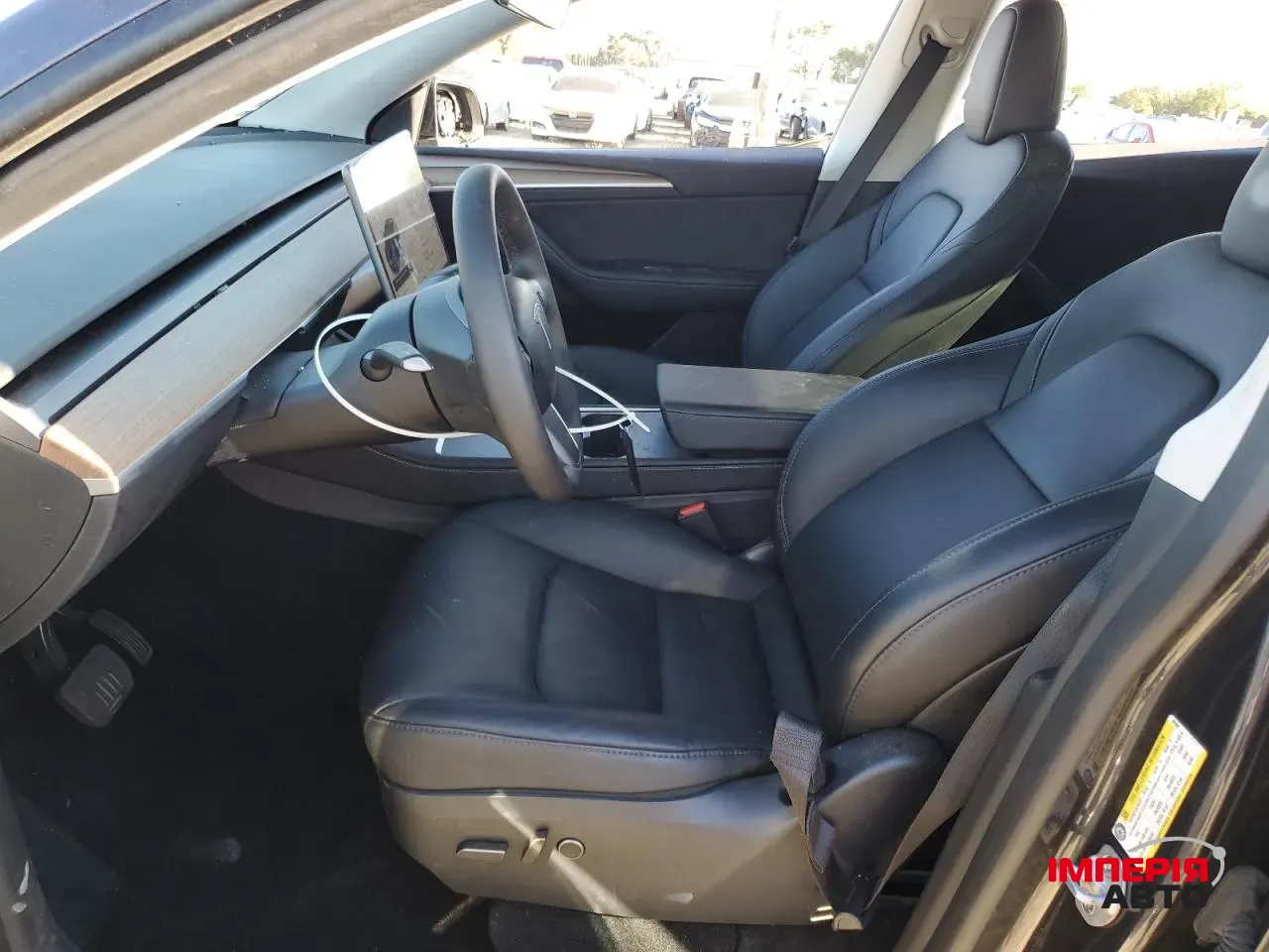 Tesla Model Y - фото 8