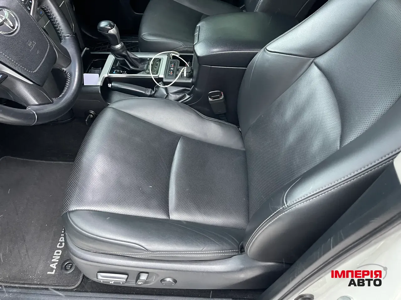 Toyota Land Cruiser Prado - фото 12