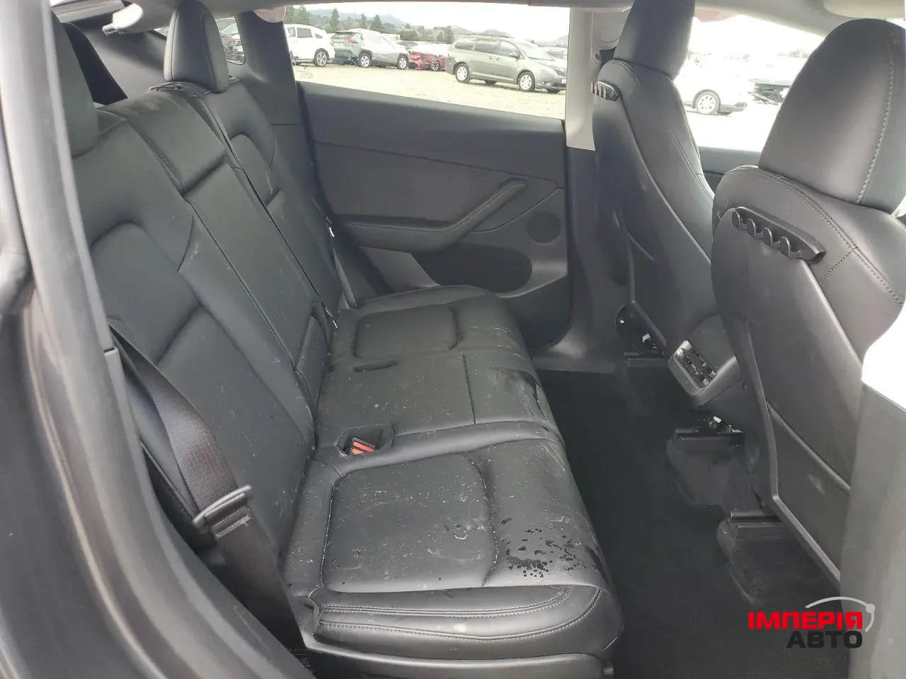 Tesla Model Y - фото 9