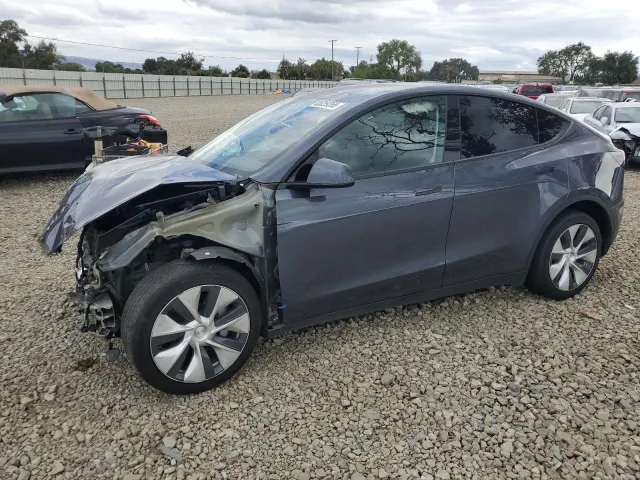 Tesla Model Y - фото 5