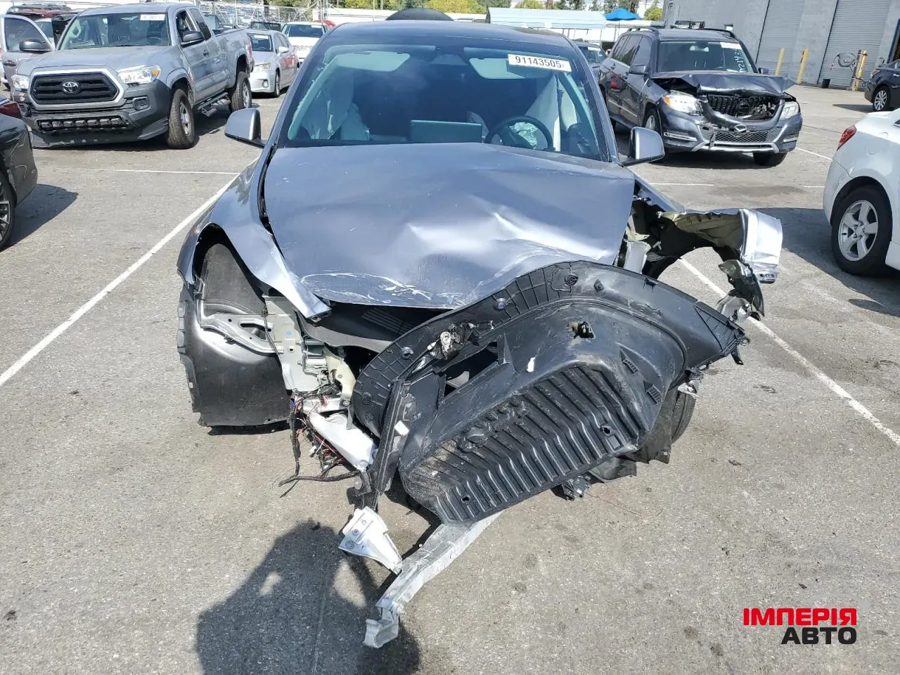 Tesla Model Y - фото 1