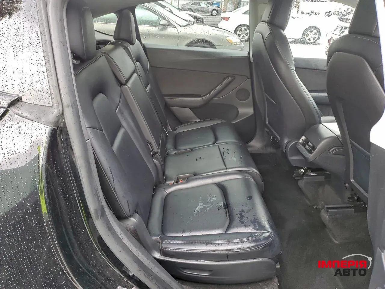 Tesla Model Y - фото 8