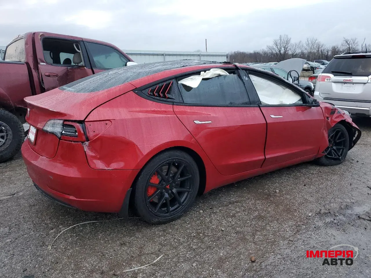 Tesla Model 3 - фото 2