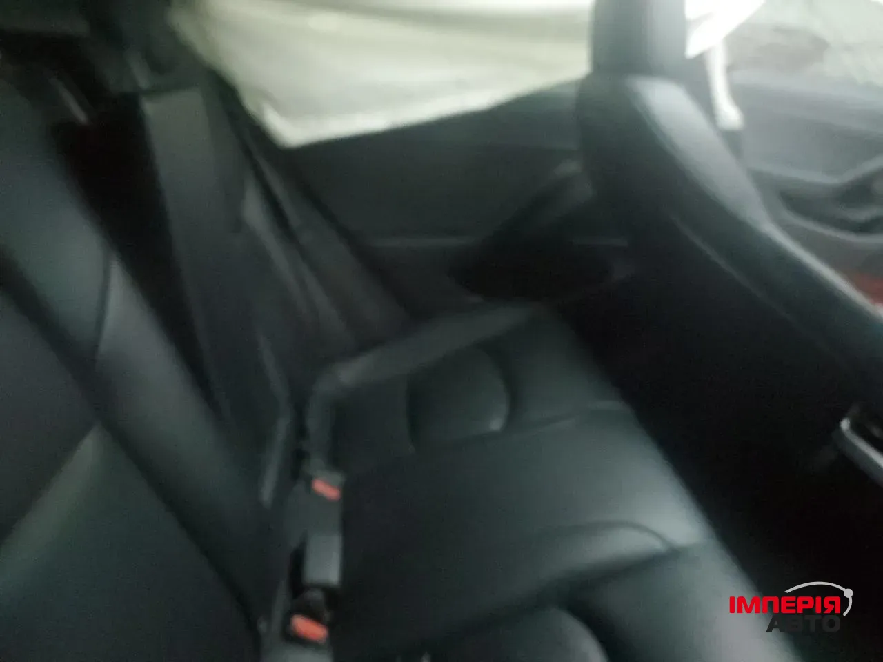 Tesla Model 3 - фото 6