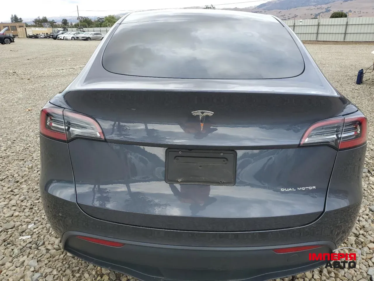Tesla Model Y - фото 10