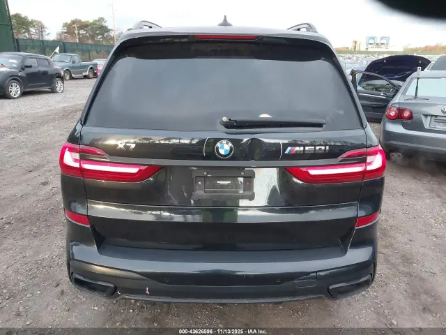 BMW X7 - фото 5