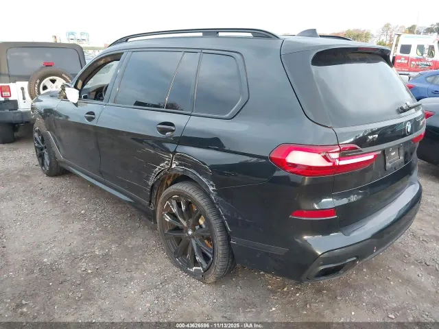 BMW X7 - фото 4
