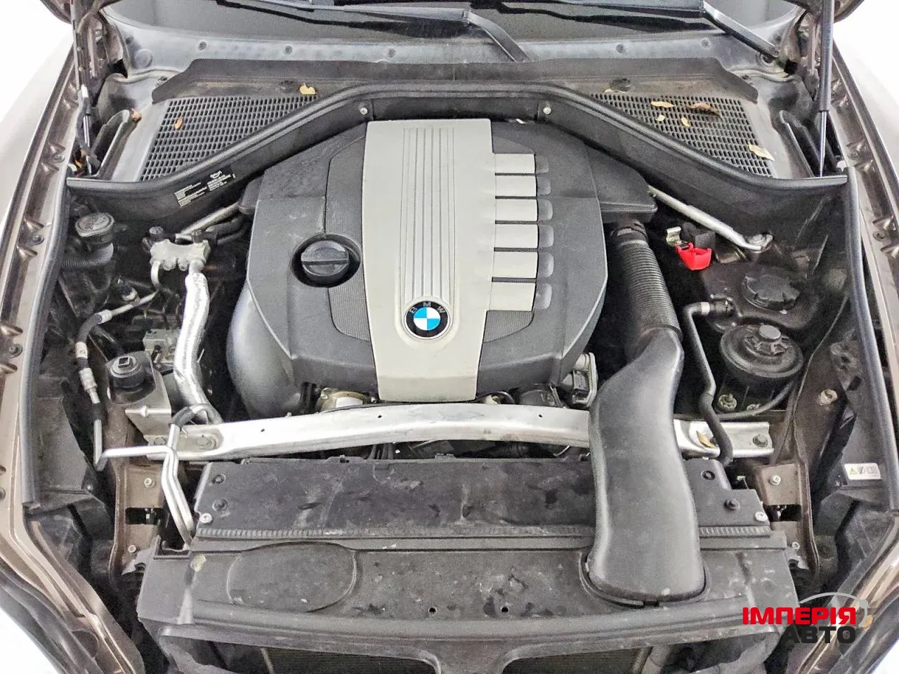 BMW X5 - фото 10