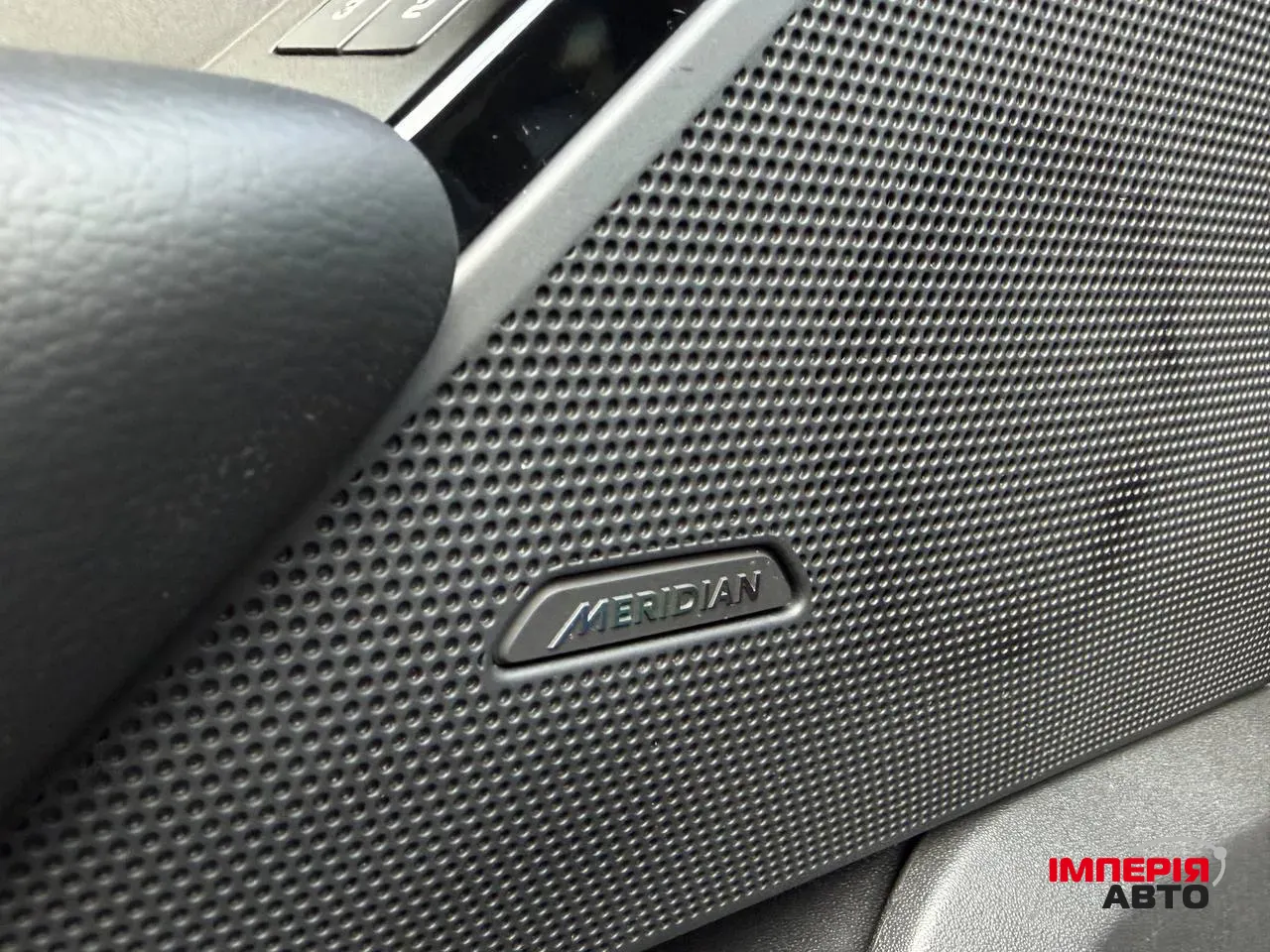 Land Rover Range Rover Velar - фото 15