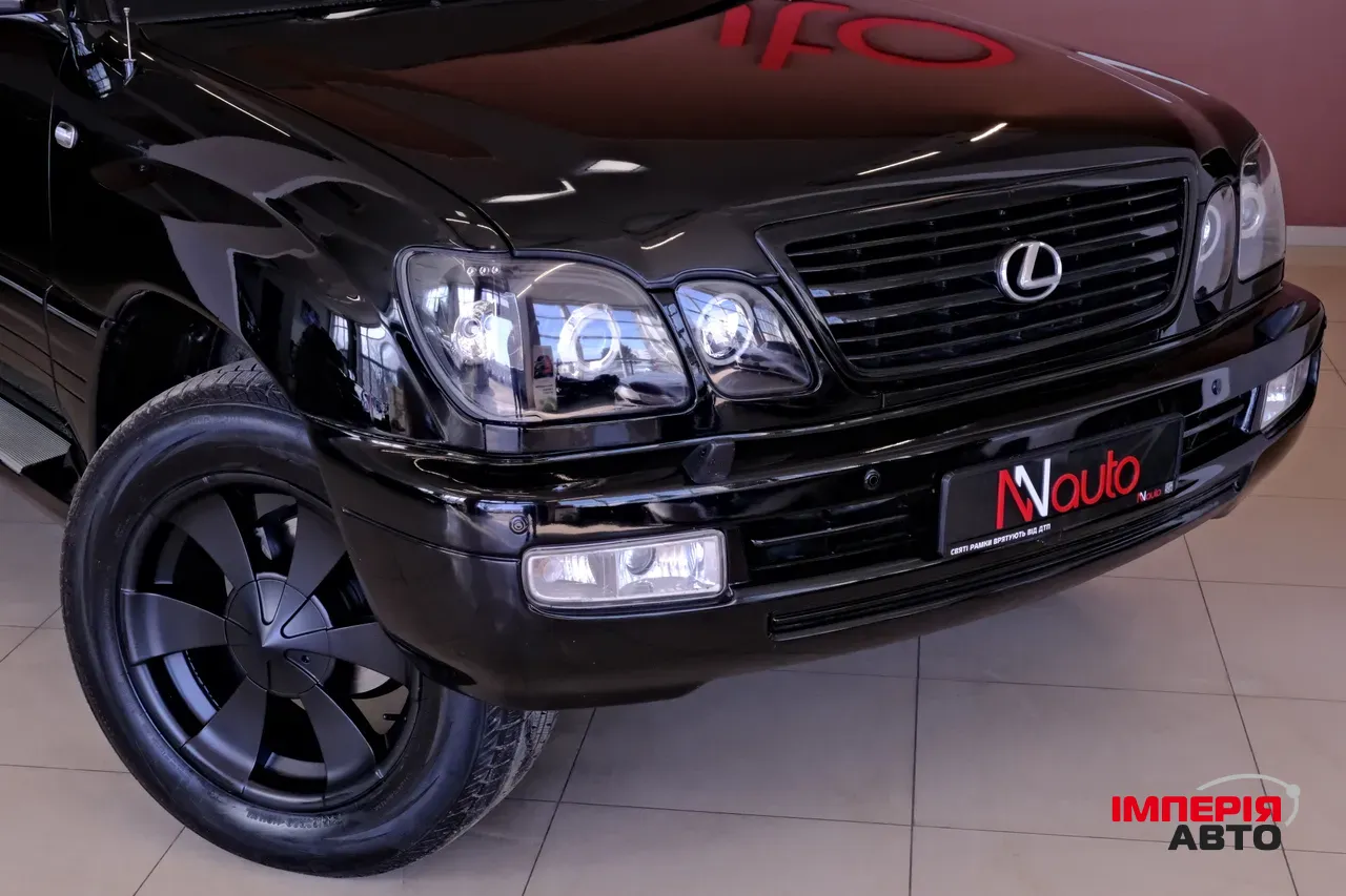 Lexus LX - фото 3