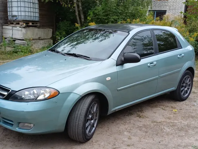 Chevrolet Lacetti - фото 1