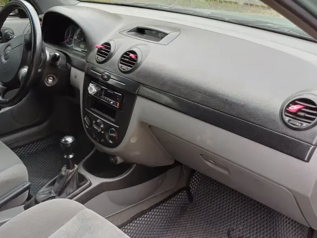 Chevrolet Lacetti - фото 4