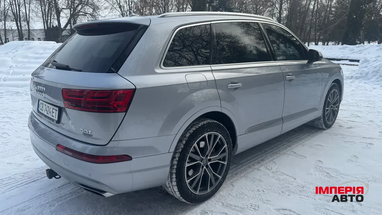 Audi Q7 - фото 4