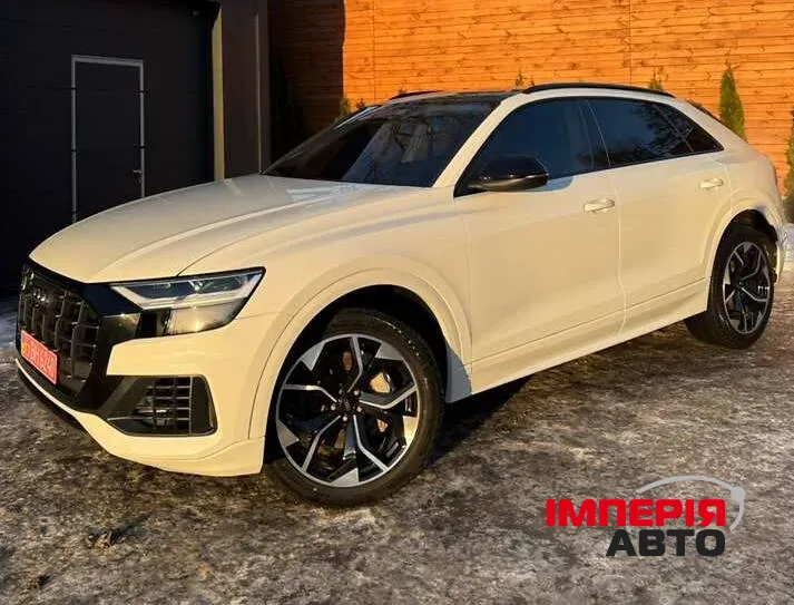 Audi Q8 - фото 1