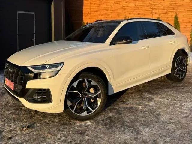 Audi Q8 - фото 1