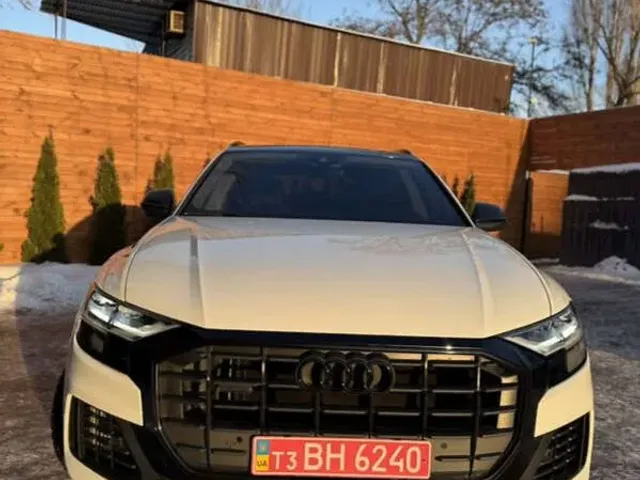 Audi Q8 - фото 2