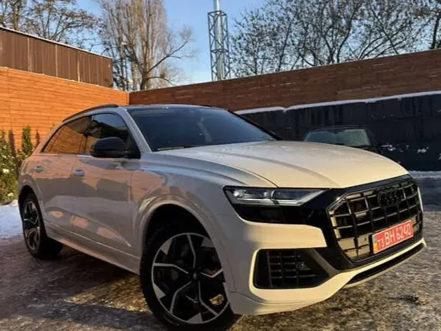 Audi Q8 - фото 3