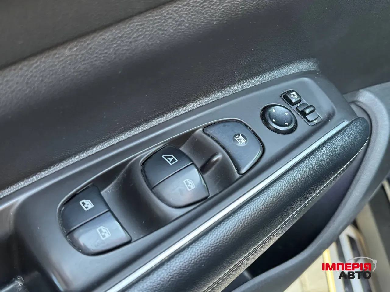 Renault Koleos - фото 10