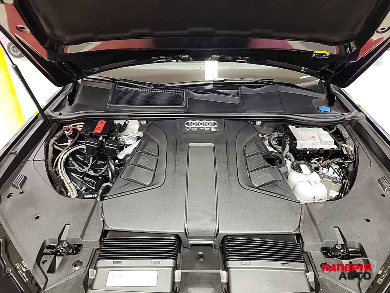 Audi Q7 - фото 11