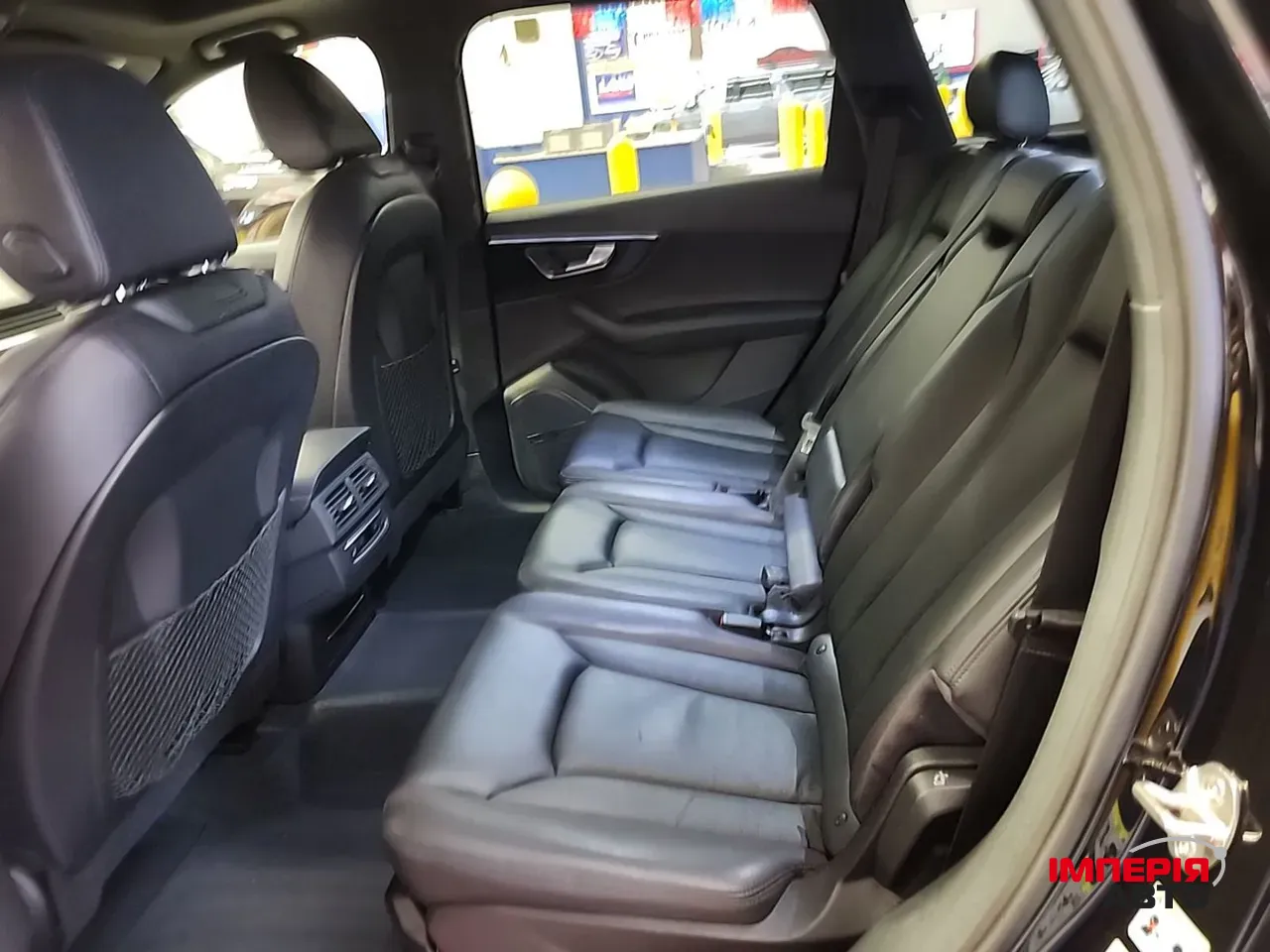 Audi Q7 - фото 7