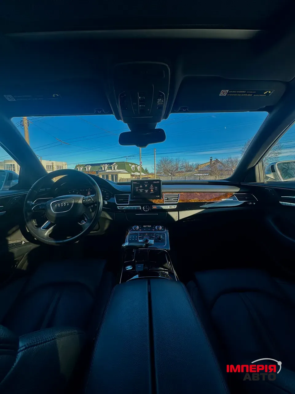 Audi A8 - фото 10