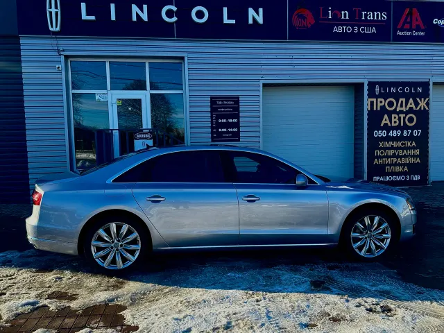 Audi A8 - фото 5