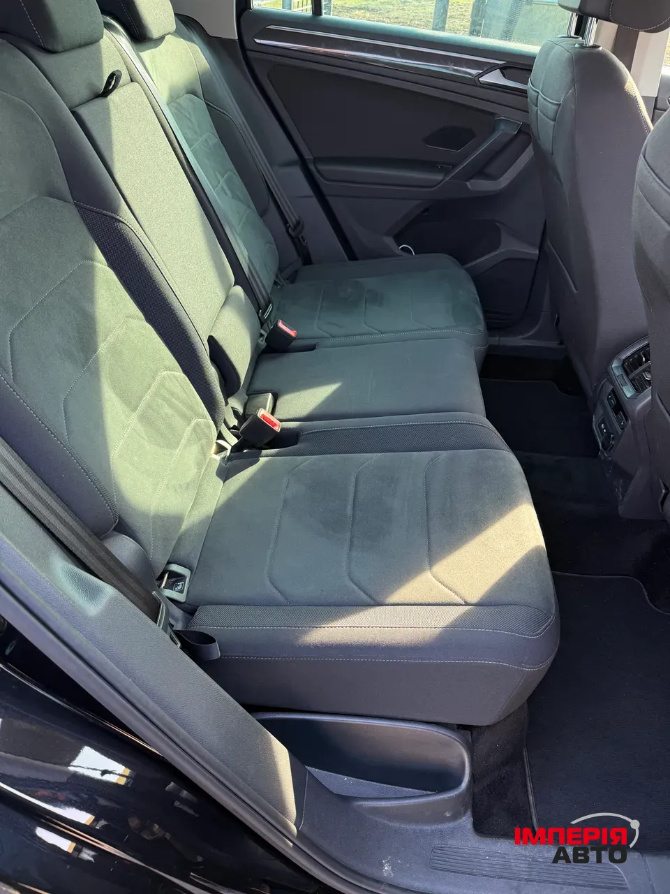 Volkswagen Tiguan - фото 28