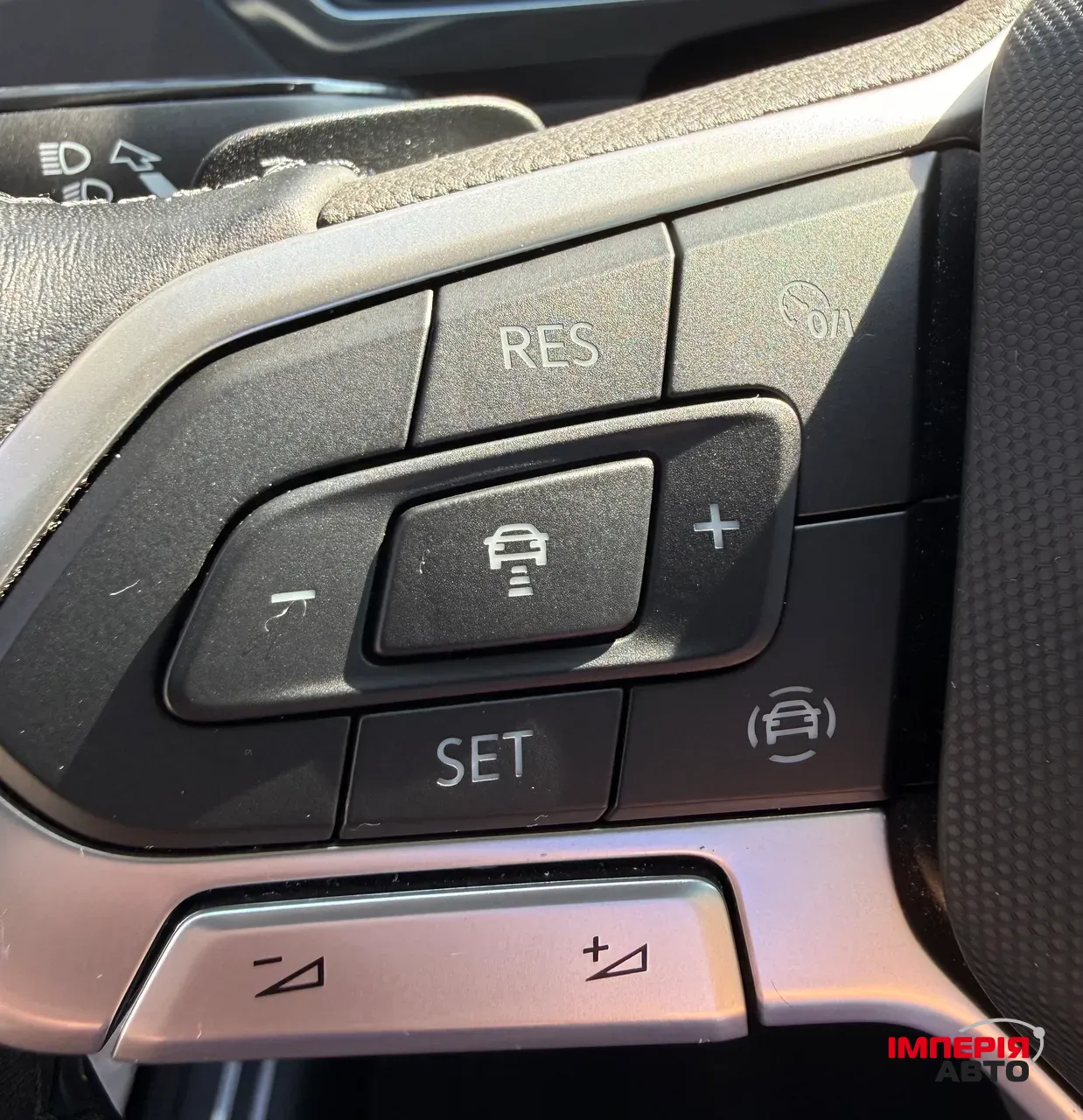 Volkswagen Tiguan - фото 17