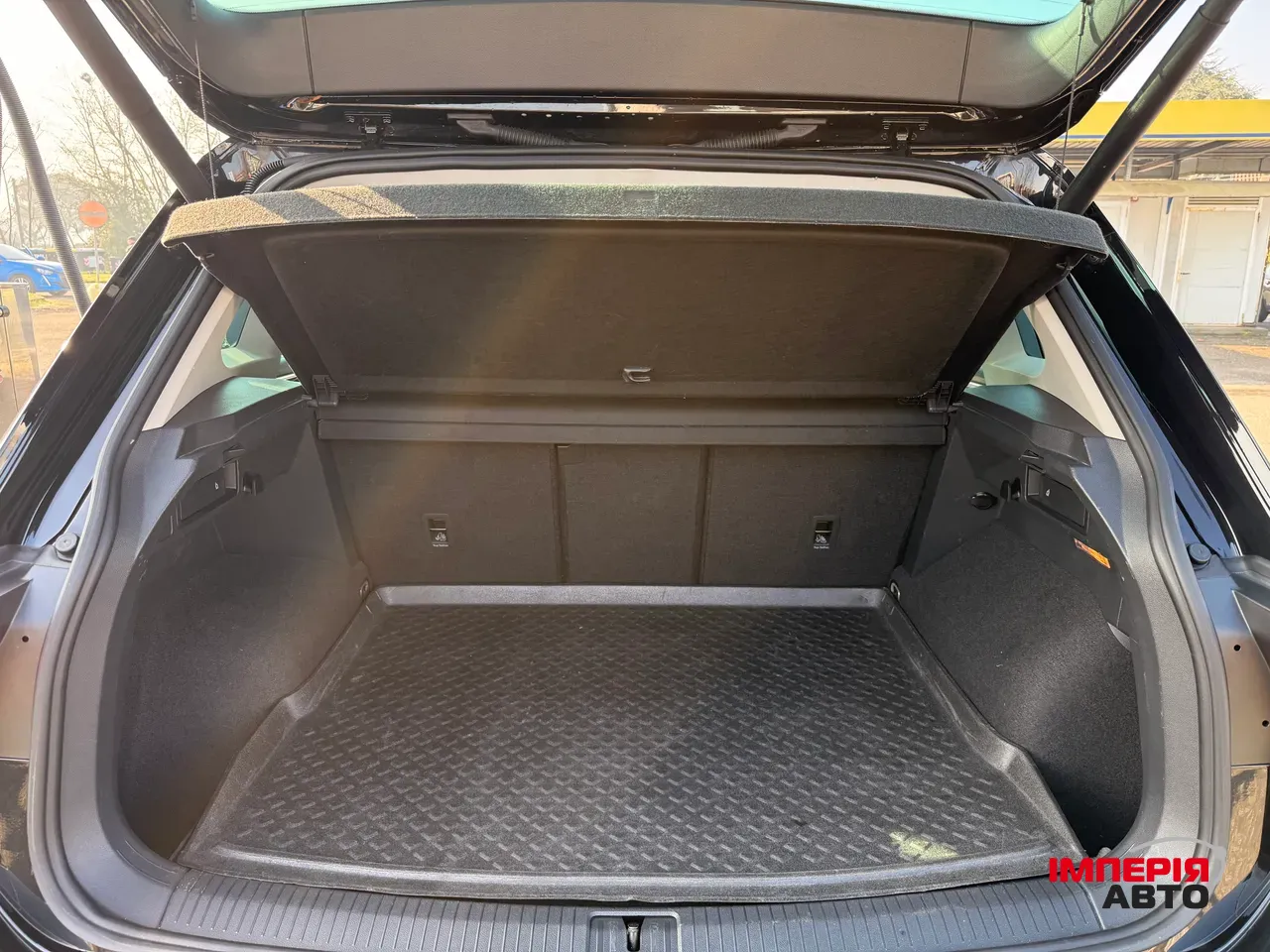 Volkswagen Tiguan - фото 25