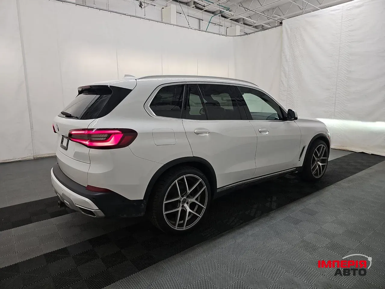 BMW X5 - фото 4