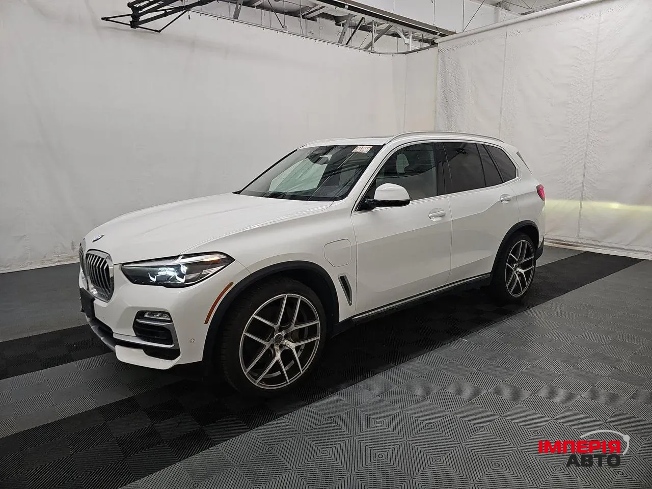 BMW X5 - фото 2