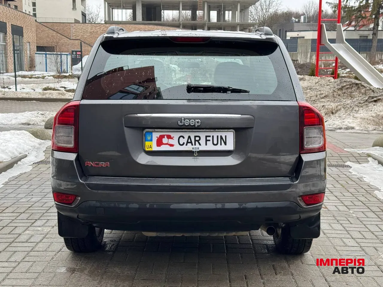 Jeep Compass - фото 8