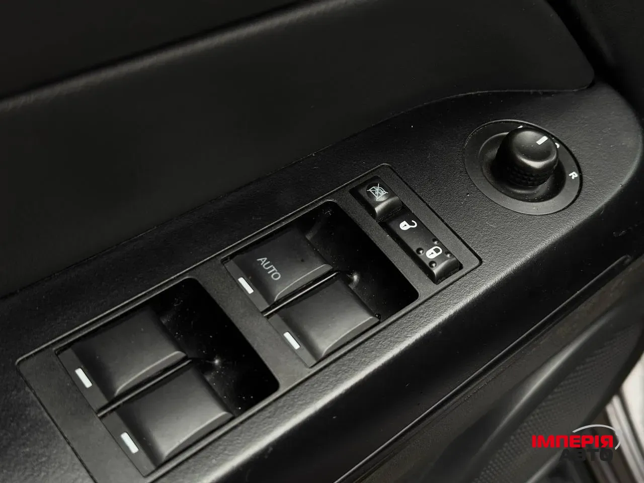 Jeep Compass - фото 13