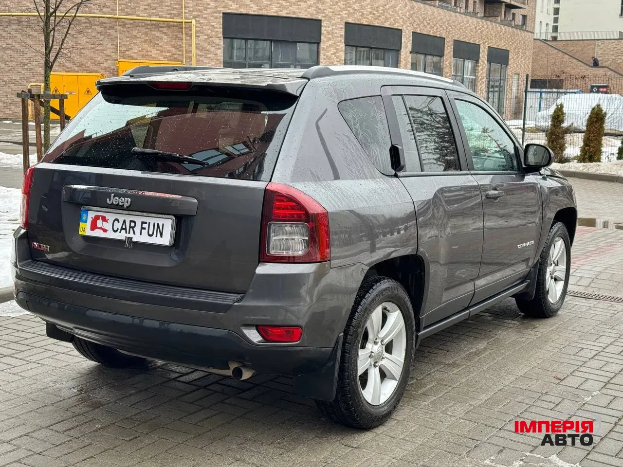 Jeep Compass - фото 7
