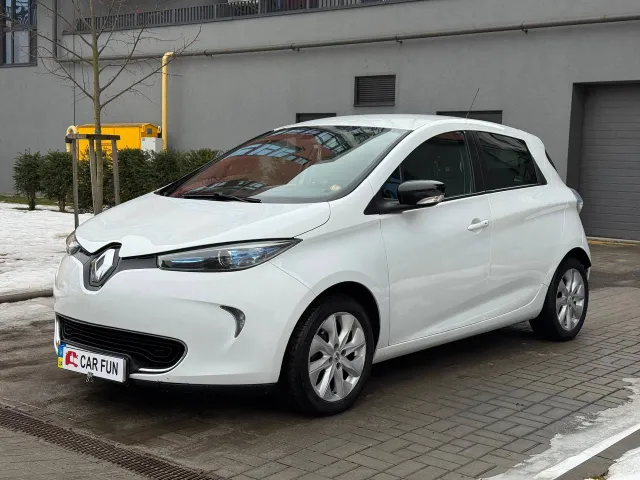 Renault ZOE - фото 1